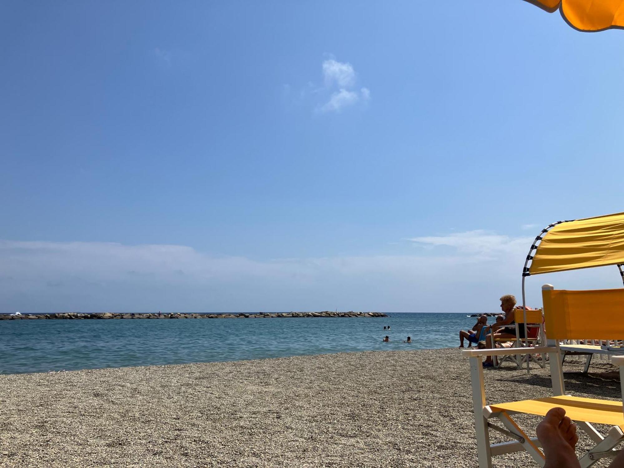 Apartamento Aria Luce Mare San Bartolomeo Al Mare Exterior foto